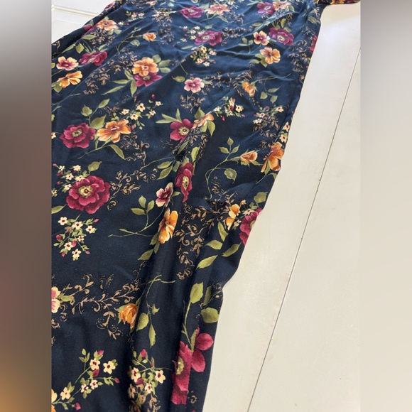 Vintage Victoria Holley Black Red Orange Floral Short Sleeve Maxi Dress Size 12P - Picture 2 of 5